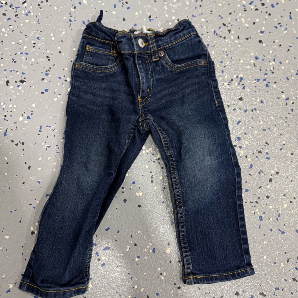 Boys Levi’s size 2T